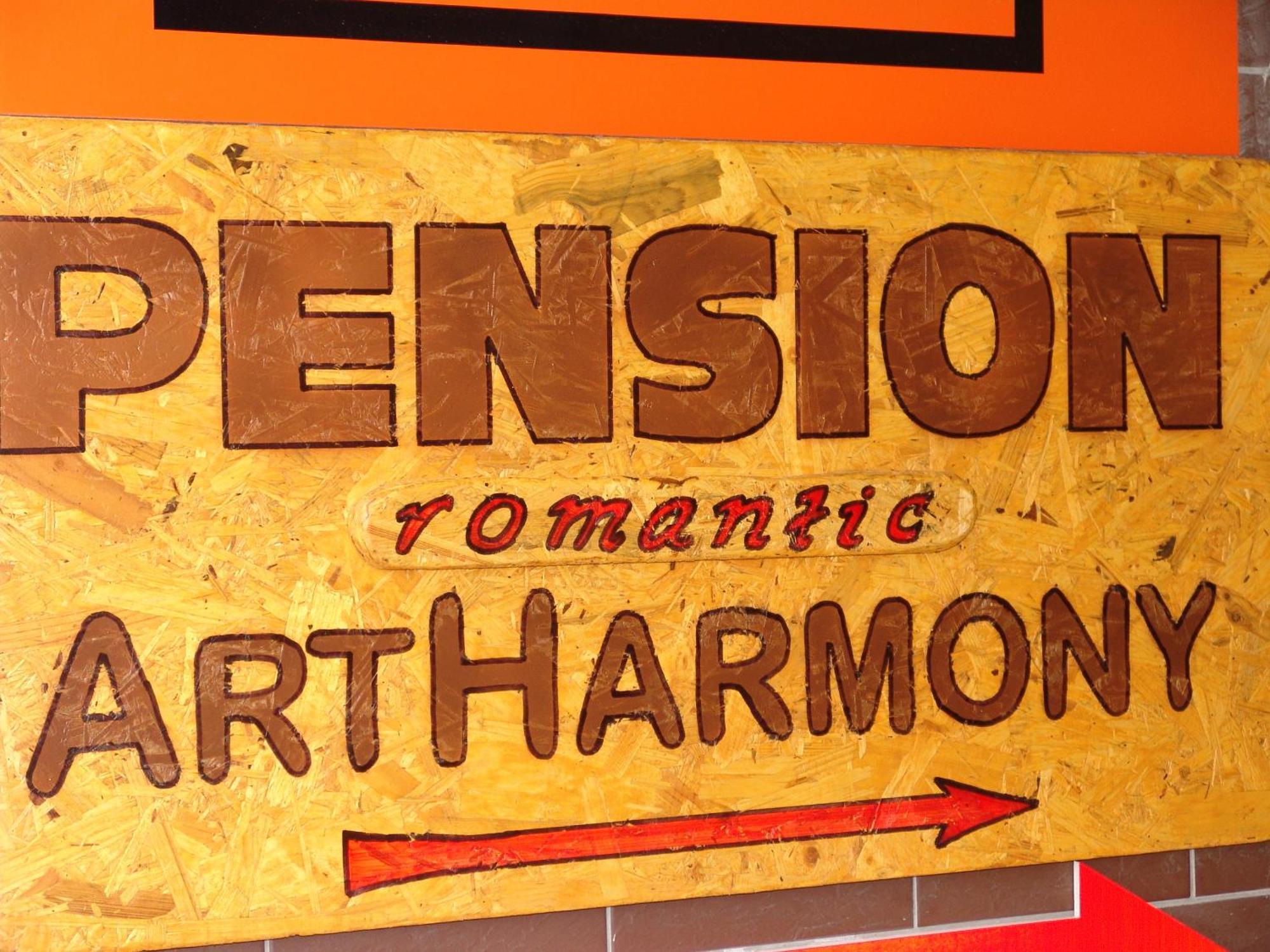 Artharmony Pension & Hostel Praga Esterno foto