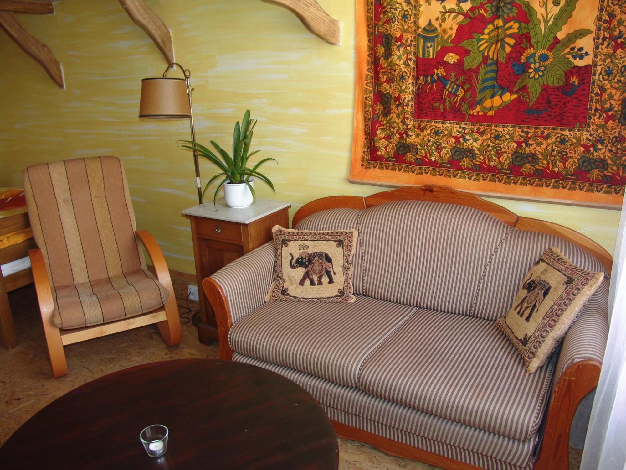 Artharmony Pension & Hostel Praga Esterno foto