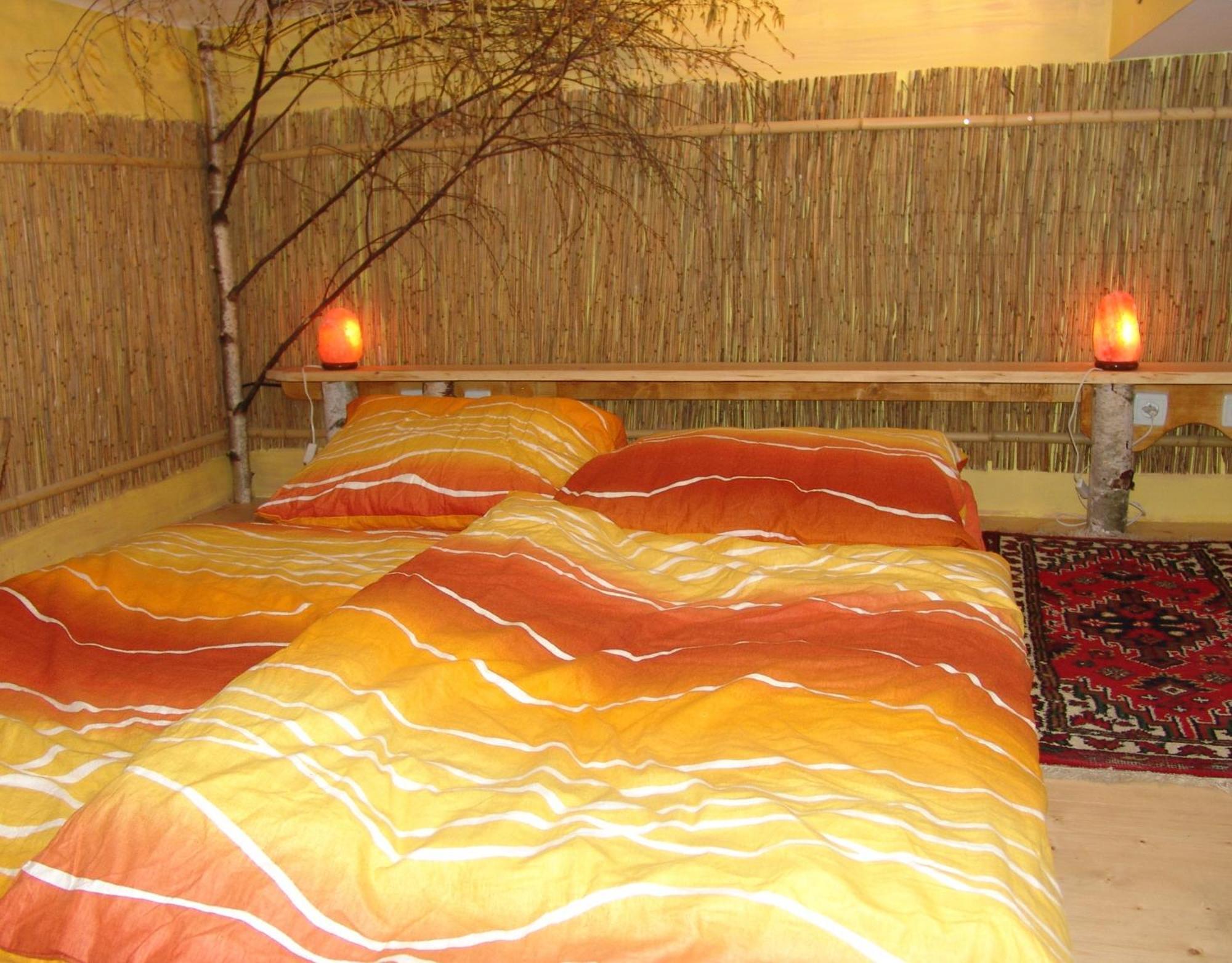 Artharmony Pension & Hostel Praga Esterno foto