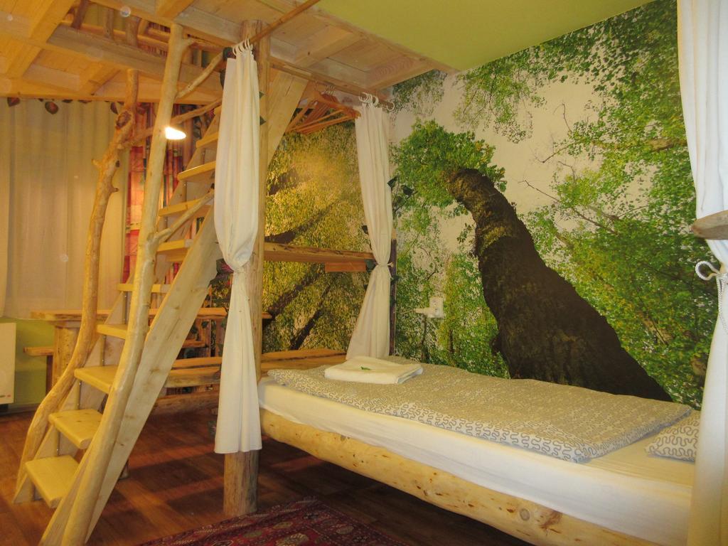 Artharmony Pension & Hostel Praga Esterno foto