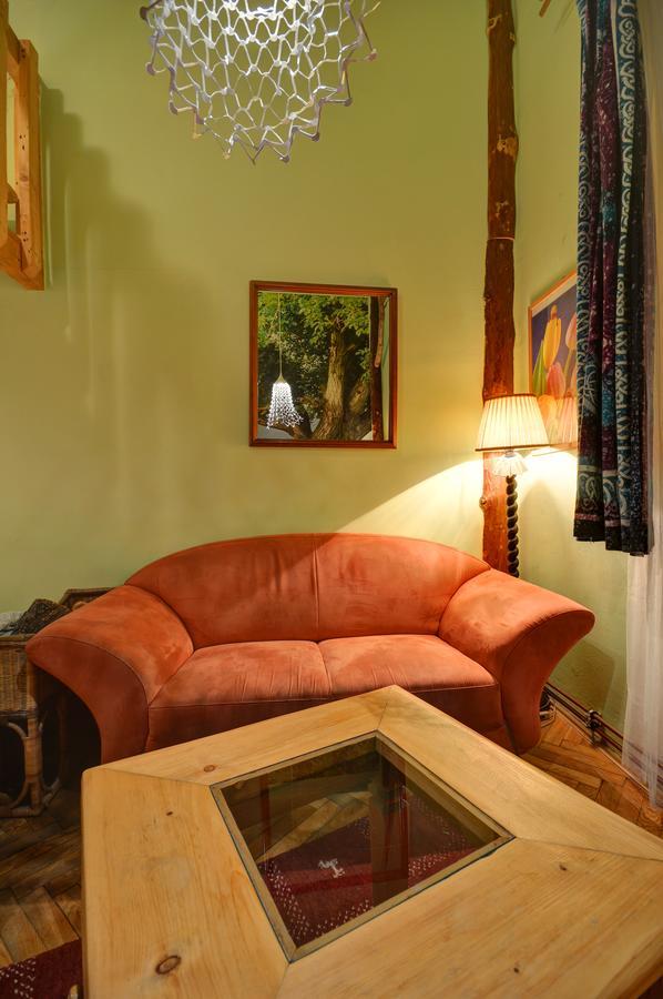Artharmony Pension & Hostel Praga Esterno foto