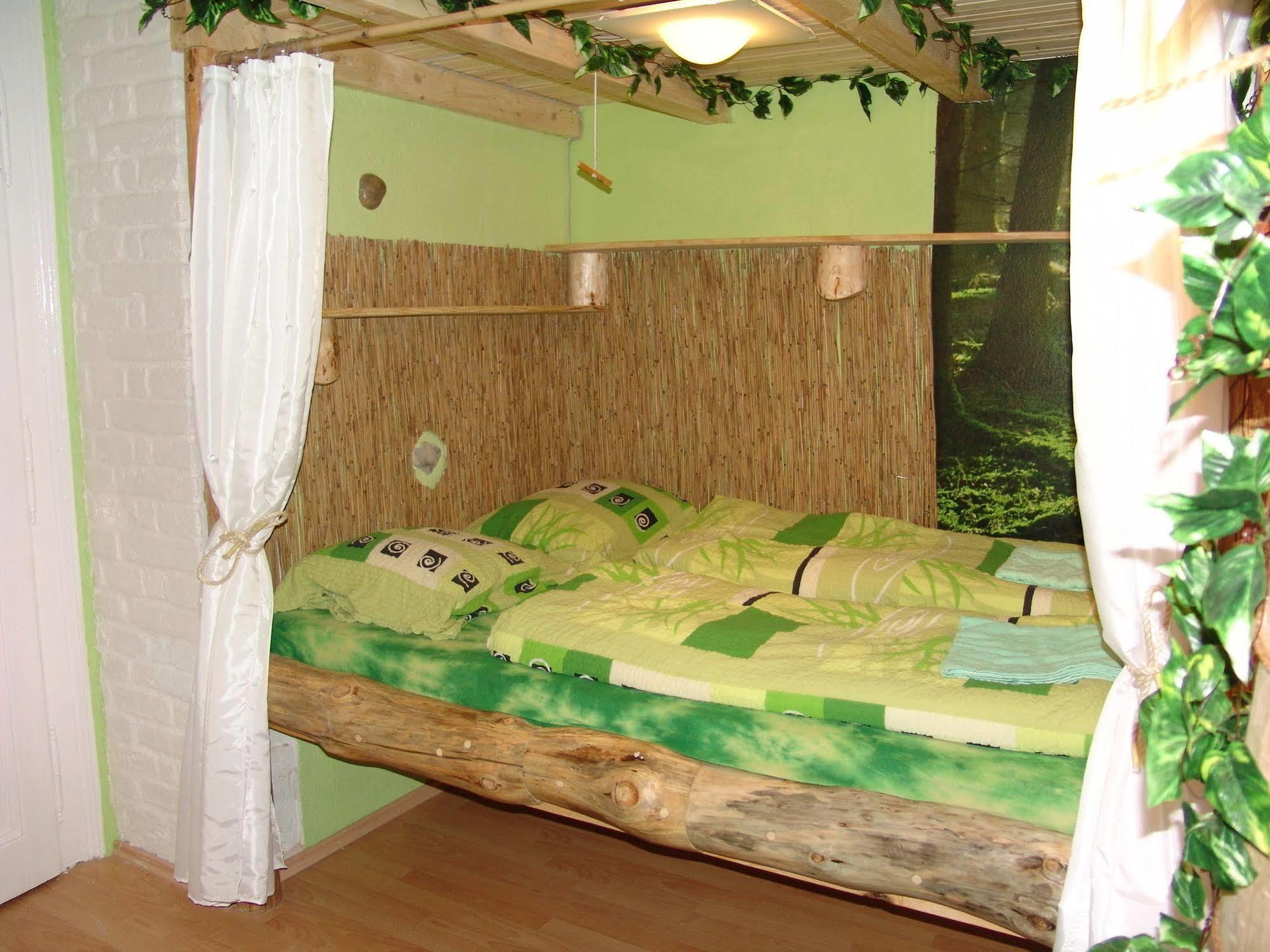 Artharmony Pension & Hostel Praga Esterno foto