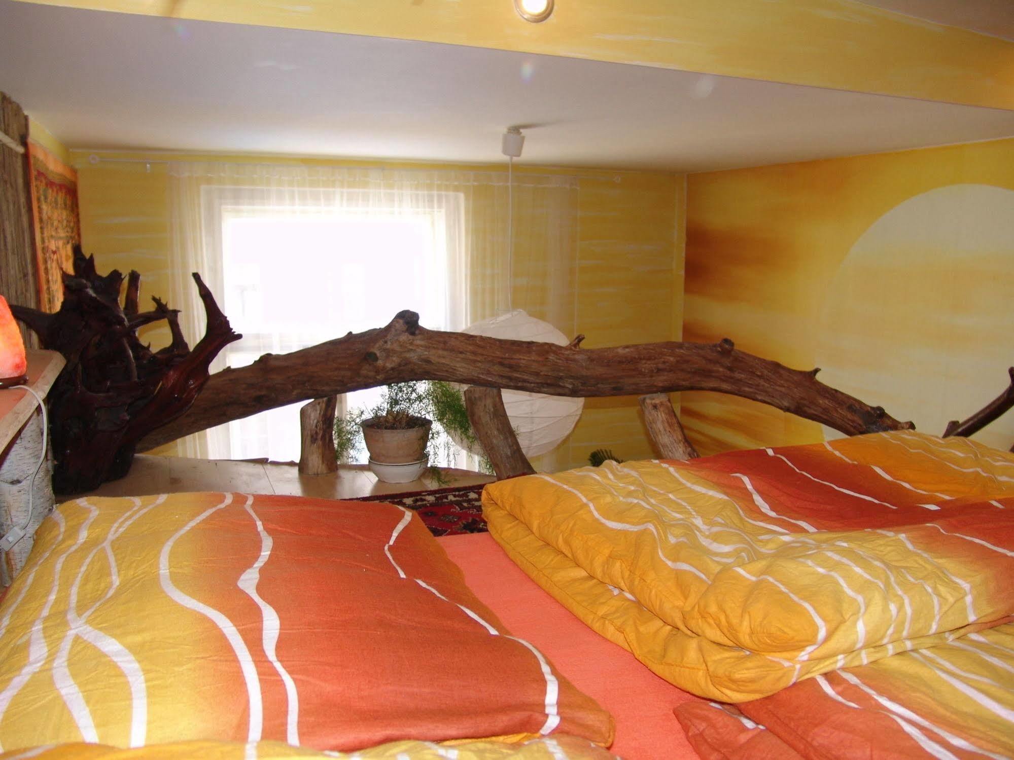 Artharmony Pension & Hostel Praga Esterno foto